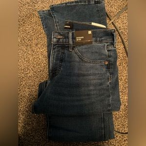 Express Mid Rise Skyscrapper Vented Hem Medium Wash Jeans Size 0R - NWT
